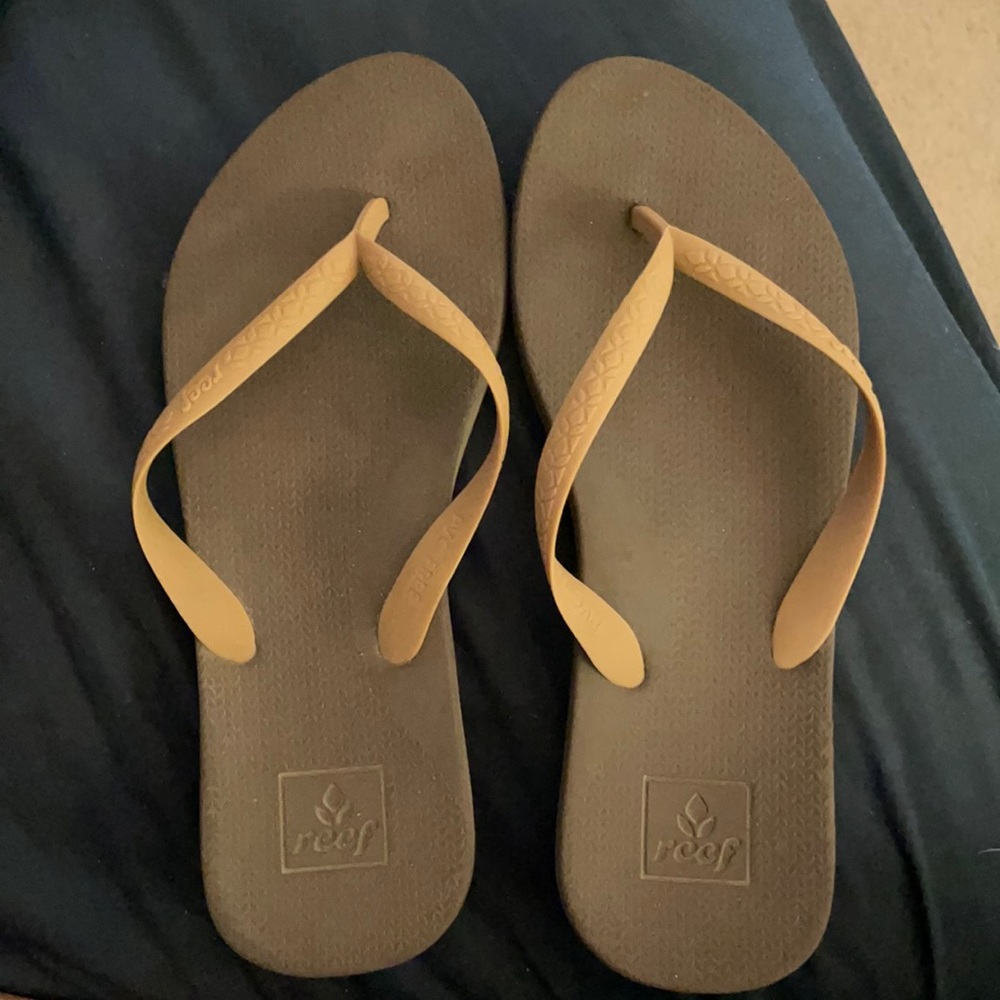Reef flip flops